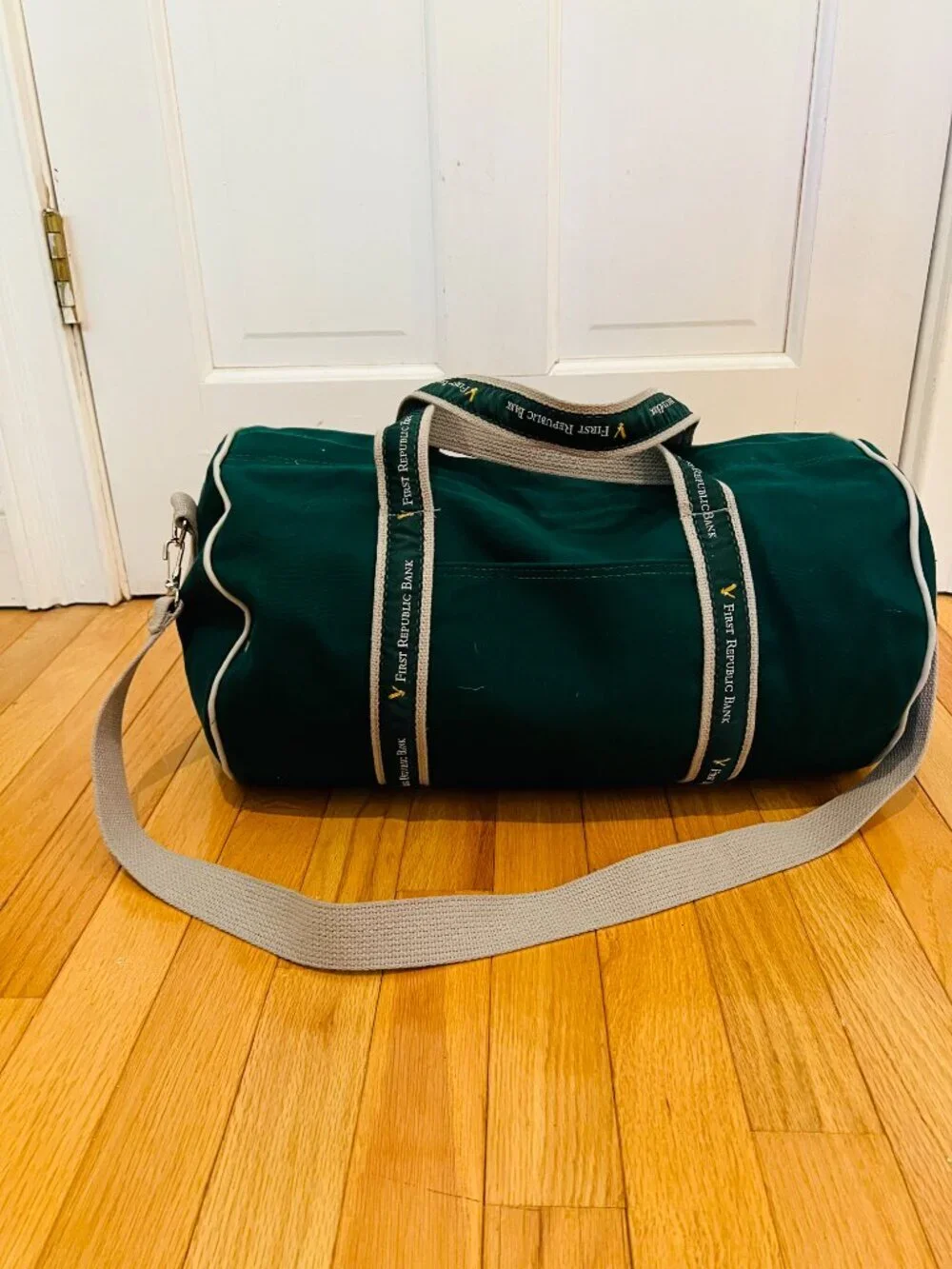 First Republic Bank Banker Duffle Bag Gym Bag NEW